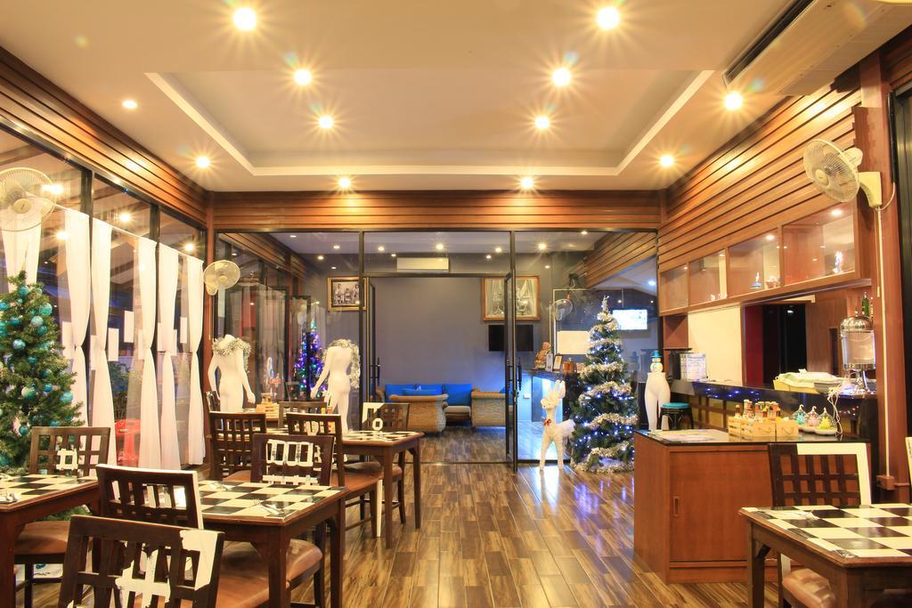 The Beach Garden Resort Pattaya Exterior photo